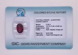 Natural Almandine Garnet 5.28 ct – Oval Cut, ČGL Certified ...