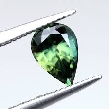 Certified 0.88ct Natural Green Sapphire VVS Clarity ...