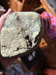 Is this sedimentary? : r/whatsthisrock