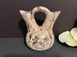 Signed T Vail NAVAJO Indian Horse Hair Wedding Vase Native ...