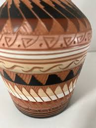 Navaho Native American Etched Pottery Vase Signed Lydell J Woods 7 1/2 in. | eBay