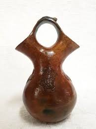 Native American Navajo Hand-Built Wedding Vase with Horned Toads and Cactus