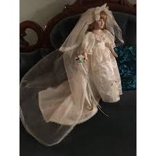Vintage 18" porcelain bride doll with dress, train and veil ...