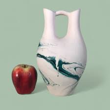 Vintage Nemadji Wedding Vase — Ardesh