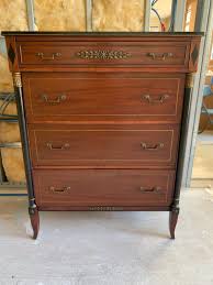Neoclassical Mahogany Chest of Drawers