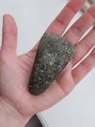 Is this a celt? Found in my backyard. Any info appreciated (SE Wisconsin) : r/Arrowheads