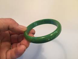 Vintage Thin Green & Light Yellow Swirl Bakelite Bangle ...