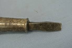 VINTAGE PLUM SHORT 5 3/4" SCREWDRIVER TOOL 9752 STUBBY WOOD ...