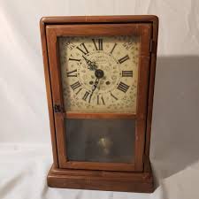 New England Clock (N-KD) | EstateSales.org