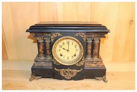 Antique New Haven 8 Day Time & Strike Mantle Clock ...