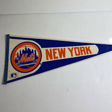 MLB | Wall Decor | Vintage 8s Mlb New York Mets Pennant | Poshmark