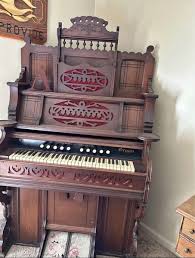 1800s Crown Geo. P. Bent Pump Organ - Chicago, Illinois | eBay