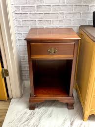 Vintage mahogany nightstand – Leach & Co.