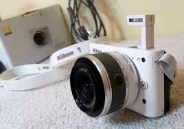 Nikon 1 J1 10.1MP Digital Camera (White) Kit w/ VR 10-30mm ...