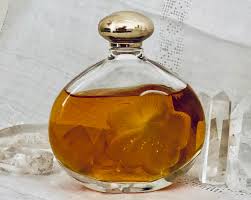 Nina Ricci, Fleurs des fleurs, « Fleur des fleurs », 100 ml. ou 3,38 onces Flacon, Eau de toilette, Lalique, 1982, Paris, France .. - Etsy Canada