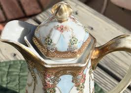 Antique Imperial Nippon Gilded Gold Floral Chocolatier ...