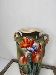 Impresionante jarrón antiguo asiático de cerámica, pintado a mano, con borde fruncido y asas doradas. - Etsy España