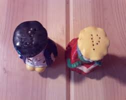 King and Queen Salt and Pepper Shakers, Vintage Salt and ...