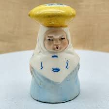 Vintage Man Woman Mexican Salt & Pepper Shakers Japan Glazed ...