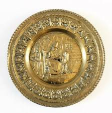 Vintage Peerage Brass Round Embossed Decorative Wall Plate ...