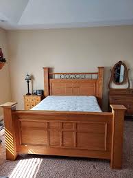 Oak Queen Size Bed and Mattress Set
