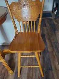 Round Antique Dinning Table