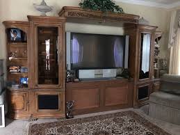 Entertainment center