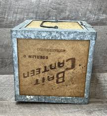 Vintage Fishing Bait Canteen OBERLIN Cork & Metal Worm Box 7" x 7" x 7" | eBay