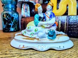 Vintage 1940's Occupied Japan Figurine Seated Couple With Dog | eBay