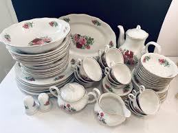 FAV42 Favolina-karolina_ Gold Rimmed Pink Roses & Center ...