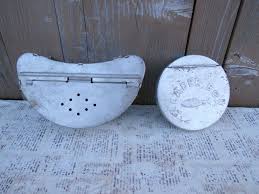 Worm Tin Hook and Leader Dispenser Round Tackle Storage Fly ...