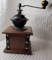 VINTAGE COFFEE GRINDER MILL CAST IRON & WOOD WITH HAND CRANK ...