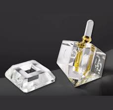 Crystal Dreidel with OIl - Museum of the Bible Store