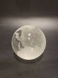 CLEAR AND FROSTED HEAVY CRYSTAL GLASS GLOBE PAPERWEIGHT 3 1 ...