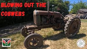 Blowing Out The Cobwebs! Oliver 80 Rowcrop Vintage Tractor ...