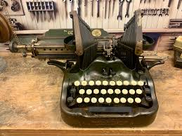Oliver Typewriter No 9 - Etsy