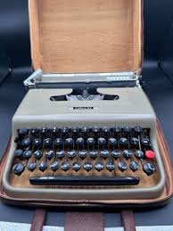Manual Typewriter Olivetti | eBay