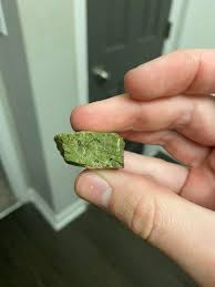 Anyone know what this awesome green rock is? : r/whatsthisrock