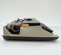 Retro 1970s Lectra Typewriter - My Cup Of Retro Typewriter Webshop