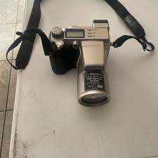 Olympus C-2100 CAMEDIA Ultra Zoom 2.1MP Digital Camera ...