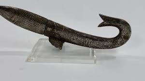 Middle Eastern Dagger in the Form of a Fish with Arabic Calligraphy Writing at 1stDibs | fish dagger, dagger fish, fias dagger