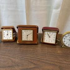 Lot 183 s Vintage Travel Alarm Clock Radio Westinghouse Westclox Phinney Walker | EstateSales.org