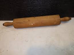 VINTAGE ANTIQUE WOOD 2 3/4" Dia 18 1/2" Length ROLLING PIN ...