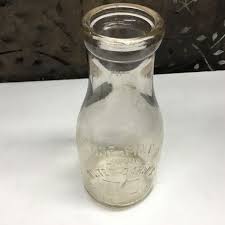 United Dairies Embossed Pint Milk Bottle Sealed 52 Cedar ...