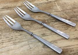 3 Salad Forks Stainless Bolster Flared Handle Colonial ...