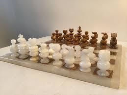 1960s Mexican Onyx Chess Set at 1stDibs | onyx chess set mexico, mexican onyx chess pieces, onyx chess set made in mexico