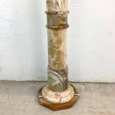 Vintage Column Pedestal with Vase – secondhand stories