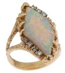 Lot - LADIES 14K YELLOW GOLD OPAL & DIAMOND FASHION RING