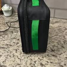 Yeti | Kitchen | Yeti Black Daytrip Lunch Box With Green ...