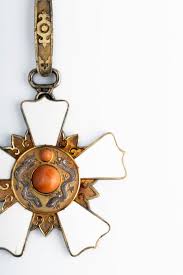 Sold at Auction: A Qing Dynasty Double Dragon Precious Star ...